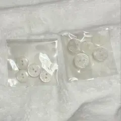 ボタン 白