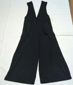 GU ブラックサロペット Vネック