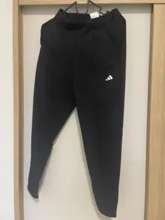 【試着のみタグ付き】adidas AEROREADY 黒ジャージパンツ