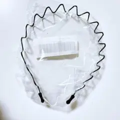 ⭐️匿名配送 カチューシャ スプリング 滑り止め付き ブラック 黒色