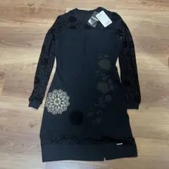 【新品未使用】Desigual黒ワンピース