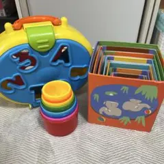 カラフルな積み重ねカップとブロックセット