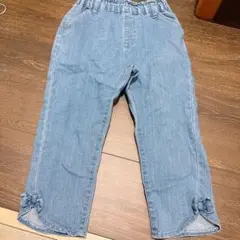 アプレクールの7分丈デニムパンツ
