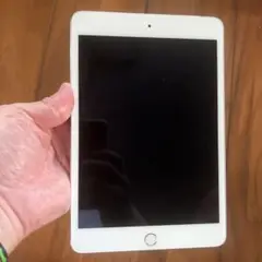 iPad mini4 128GBシルバー 本体