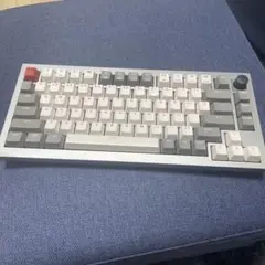 keychron Q1キーボード