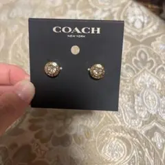 ピアス(COACH)