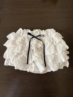 Anne shirley ホワイトフリルスカートパンツ