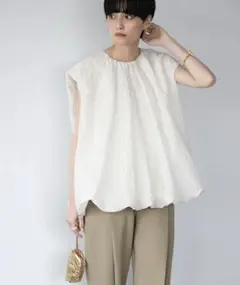 【新品タグ付】 ELFRANK ふくれジャガードバルーンヘムノースリーブブラウス