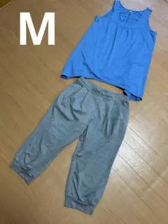 トップバリュ　青タンクトップとグレーのパンツセット