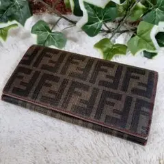 FENDI フェンディ ズッカ 長財布