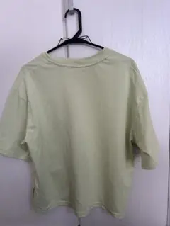 【GU】Tシャツ