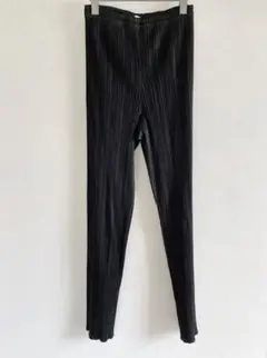 PLEATSPLEASE プリーツパンツ ブラック イッセイミヤケ