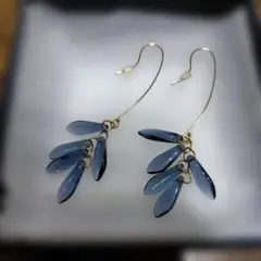 Item thumbnail for item cbf72738-25d0-4a15-91e1-ec117b6d866e