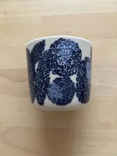 やまだ【美品】 marimekkoミンステリ/ラテマグとプレート2セット marimekko / マリメッコ / ラテマグ2個セット（レッド、ブラック