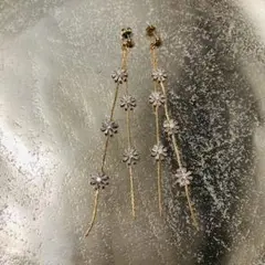 美品＊お花のキラキラ2連ピアス