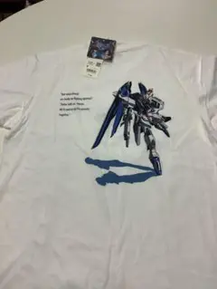 機動戦士ガンダムSEED　UNIQLO　Tシャツ　フリーダムガンダム　Mサイズ