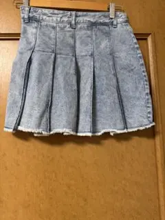 GU デニムプリーツスカート ライトブルー
