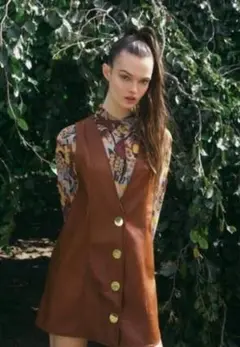 【美品】ZARA ザラ フェイクレザー ベスト レディース