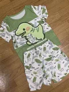 新品未使用　恐竜プリント Tシャツ　ショートパンツ セット　1-2Y