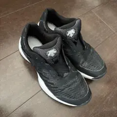 デサント　バレーボールシューズ ブラック　26.0