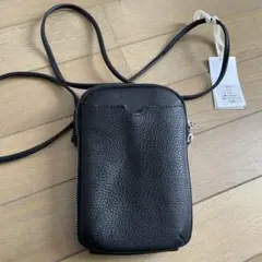 ブラック スマホショルダーバッグ札付き