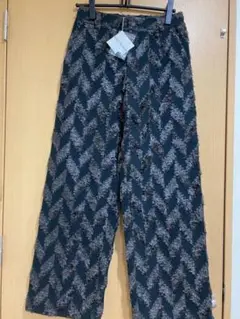 お値下げ❣️2011年パリコレパンツ新品未着用極美品❣️