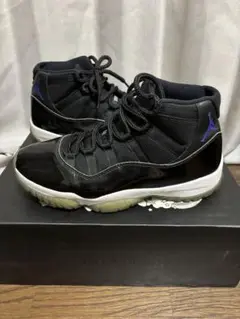 NIKE エアジョーダン11