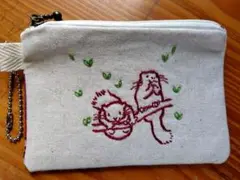刺繍入りミニポーチ（いっしょにごはん。ヤマネさん）