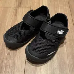 New Balance メッシュサンダル 15.5cm ブラック