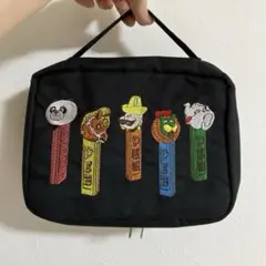 【新品未使用】PEZ ペッツ　刺繍ポーチ　トラベルポーチ　黒　ブラック　韓国