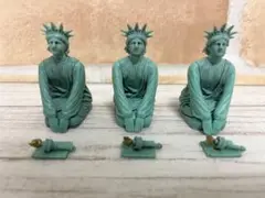 自由すぎる女神フィギュア3体セット