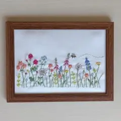 【完成品】刺繍　「リトルガーデン」のフレーム
