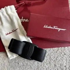 フェラガモ バレッタ レザー 黒