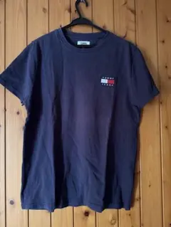 TOMMY JEANS Tシャツ