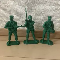 緑色の兵士フィギュア 3体セット 約10cm