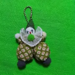 手作りピエロのストラップ