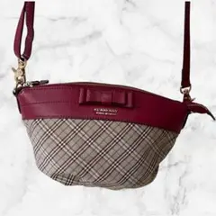 バーバリーブルーレーベル　ショルダーバッグ　赤　レッド　ノバチェック　レディース