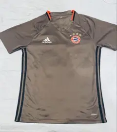 週末値下げ　adidasバイエルンミュンヘン　プラシャツ　おまけ付き