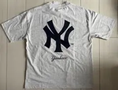 新品　Mサイズ　MLB ヤンキース　半袖Tシャツ オートミール
