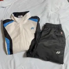 YONEX ウィンドブレーカー　M