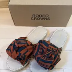 RODEO CROWNS ストライプ柄サンダル