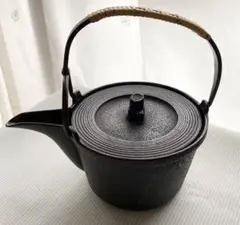 未使用、長期保管品、敬典工房正寿堂山正造　１５型菊花文様　南部鉄瓶　南部鉄器 m13870565151_1.jpg?1755322958
