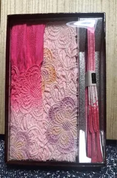 ピンク系刺繍帯揚げ・帯締め付き　レトロ