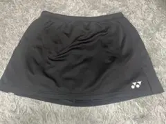 ヨネックス 黒 スカート サイドスリット