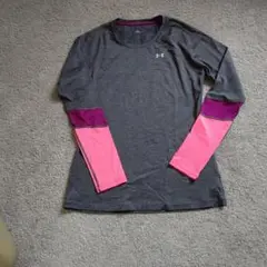 Under Armour 長袖トレーニングシャツ