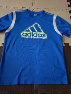adidas スポーツTシャツ　140サイズ