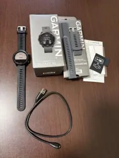 Garmin ForeAthlete 245 本体と付属品
