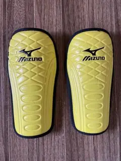 Mizuno サッカー用すね当て LW0317 イエロー