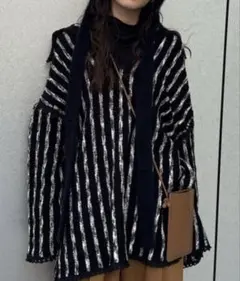 HAND STITCH STRIPE KNIT TOP