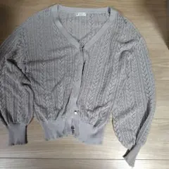全部違うボタン　長袖サマーカーディガン　グレー　Mサイズ　axes femme